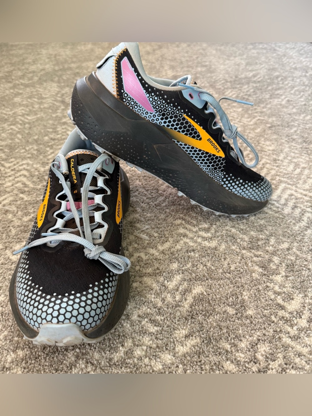Brooks Caldera 6 Trail Running Shoes W9 Black Yellow Pink